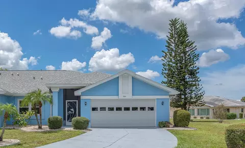 904 Sun Key Ct, Sun City Center, FL 33573