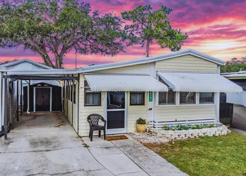 39301 Maher Dr, Zephyrhills, FL 33542