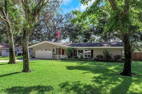 711 Forest Glen Rd, Clearwater, FL 33765