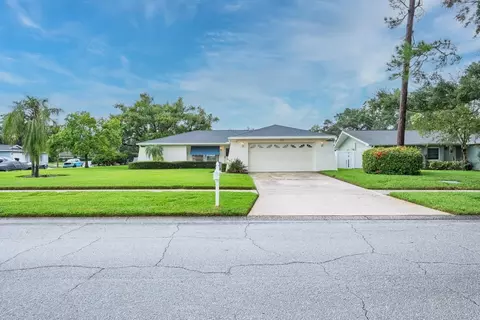 2812 Fair Green Dr, Clearwater, FL 33761