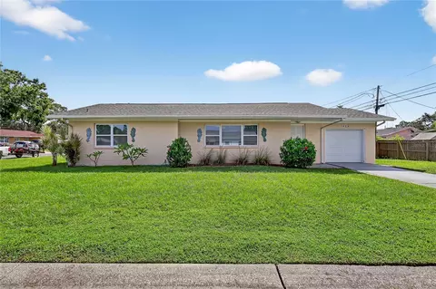 1424 York St S, Gulfport, FL 33707