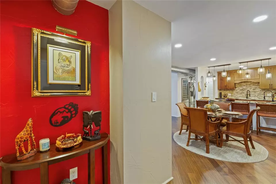 Entry Way - 440 S Gulfview Blvd #807, Clearwater Beach, FL 33767 photo 1 of 1