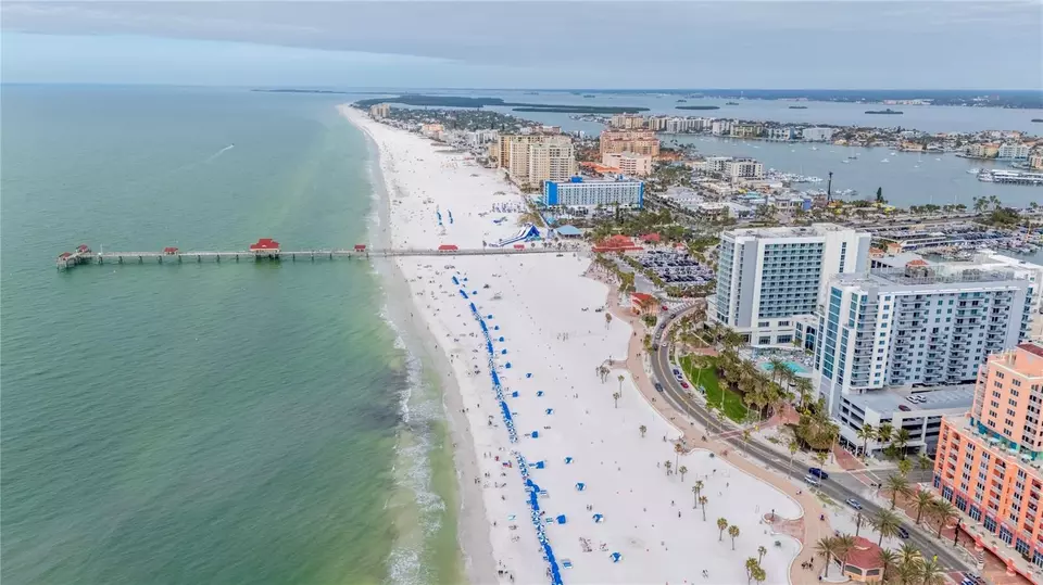 View/Area - 440 S Gulfview Blvd #807, Clearwater Beach, FL 33767 photo 5 of 8