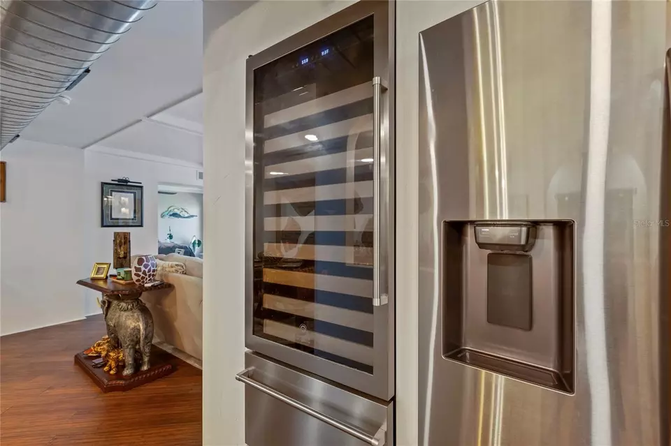 Kitchen - 440 S Gulfview Blvd #807, Clearwater Beach, FL 33767 photo 7 of 8