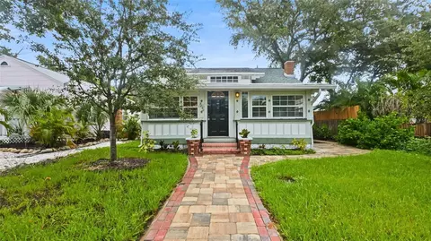3020 56th St S, Gulfport, FL 33707
