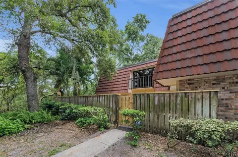 702 1st Ct, Palm Harbor, FL 34684