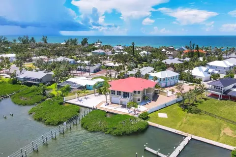 4111 N Beach Rd, Englewood, FL 34223