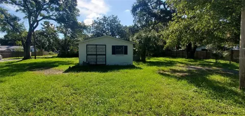 10010 Massachusetts St, Gibsonton, FL 33534