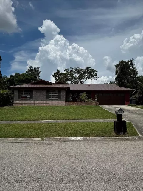 904 Check Pl, Seffner, FL 33584