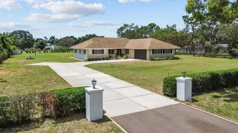 13198 98th Ave, Seminole, FL 33776