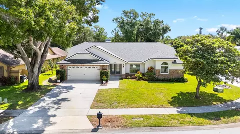2725 Onizuka Ct, Palm Harbor, FL 34683