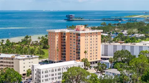 1120 N Shore Dr NE #503, Saint Petersburg, FL 33701