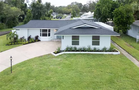 11119 Cherokee Dr, Saint Petersburg, FL 33708