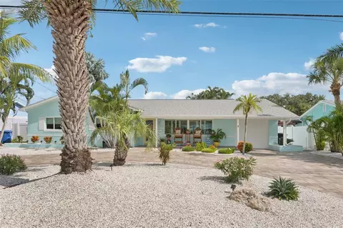 7869 Causeway Blvd S, Saint Petersburg, FL 33707
