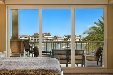 706 Bayway Blvd #203, Clearwater Beach, FL 33767