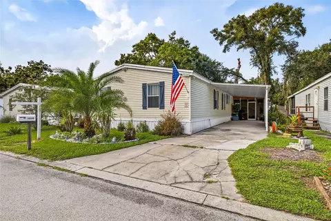 10538 Bay Hills Cir, Thonotosassa, FL 33592