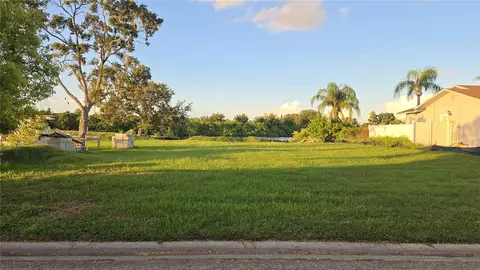 3087 Jackson Dr, Holiday, FL 34691