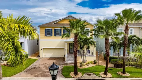 1032 Seagrape Dr, Ruskin, FL 33570