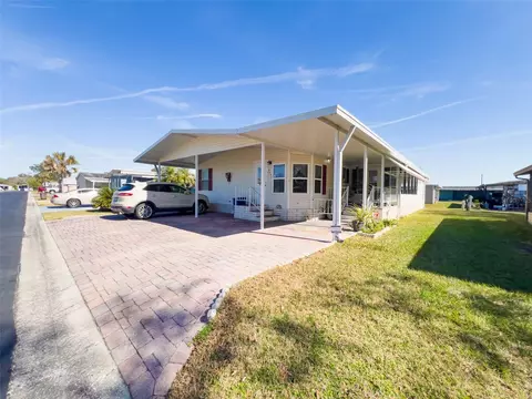 3020 Moss Hill St, Wesley Chapel, FL 33543