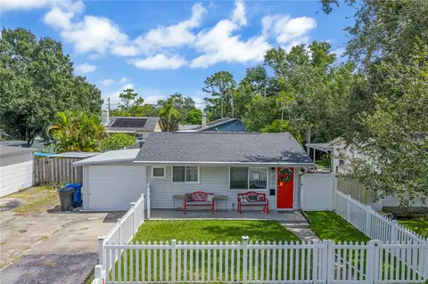 3521 Ithaca St N, Saint Petersburg, FL 33713