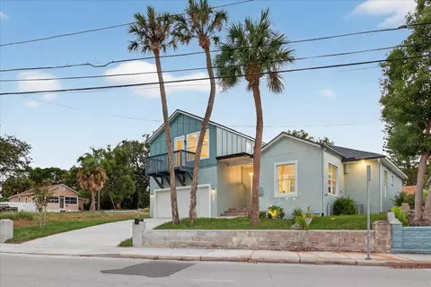 207 Athens St, Tarpon Springs, FL 34689