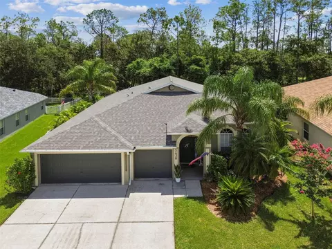 5438 Braddock Dr, Zephyrhills, FL 33541