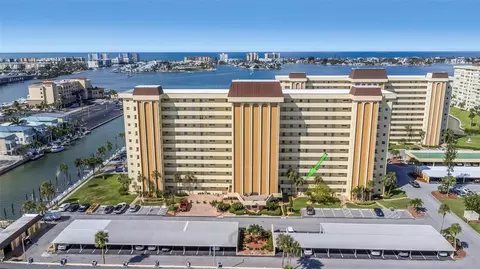 4550 Cove Cir #207, Saint Petersburg, FL 33708