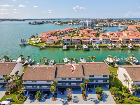 141 Marina Del Rey Ct, Clearwater Beach, FL 33767