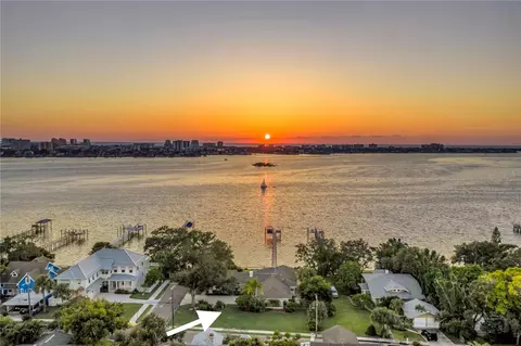 1600 Sunset Dr, Clearwater, FL 33755