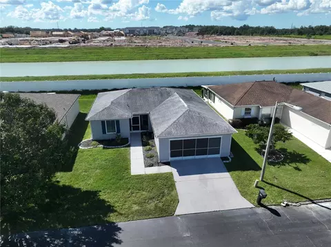 11247 Corey Pavin Ln, San Antonio, FL 33576