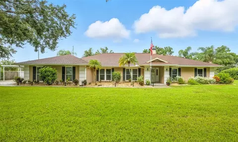 10502 Lake Williams Dr, Odessa, FL 33556