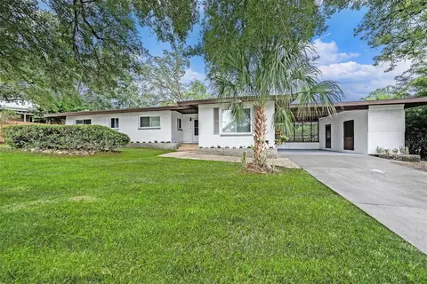 215 Druid Hills Rd, Temple Terrace, FL 33617