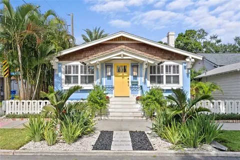 1716 Oak St NE, Saint Petersburg, FL 33704