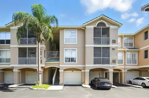5304 Bay Club Cir, Tampa, FL 33607