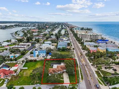 100 1st St, Belleair Beach, FL 33786