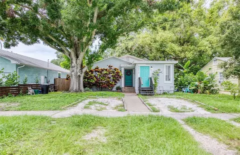 1213 55th St S, Gulfport, FL 33707