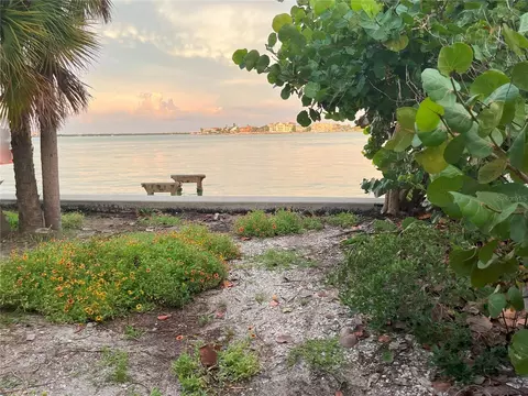 1401 Pass A Grille Way, Saint Pete Beach, FL 33706