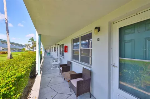 5246 81st St N #10, Saint Petersburg, FL 33709