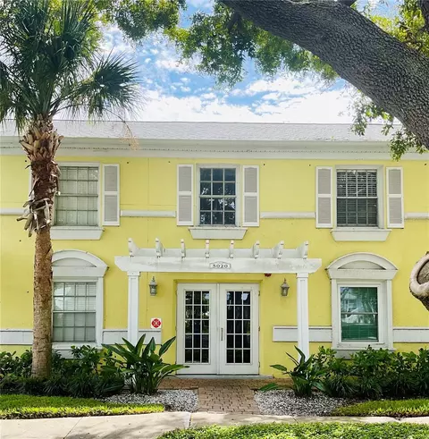 5020 Beach Dr SE #D, Saint Petersburg, FL 33705