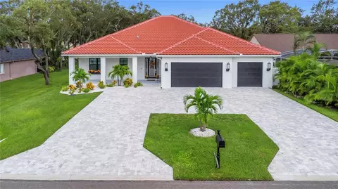 1125 W Curlew Pl, Tarpon Springs, FL 34689