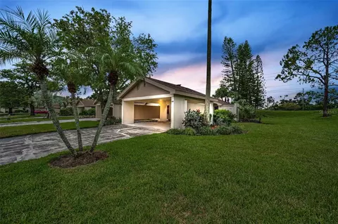 240 Eric Ct, Oldsmar, FL 34677