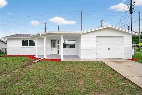 5949 1st Ave, New Port Richey, FL 34652