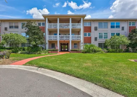 3125 36th St N #208, Saint Petersburg, FL 33713
