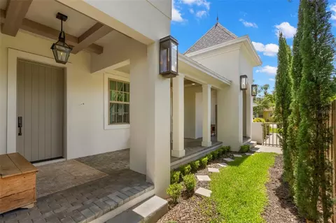 3721 Iris St N, Saint Petersburg, FL 33704
