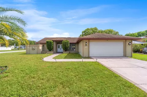 7812 Sylvan Dr, Hudson, FL 34667