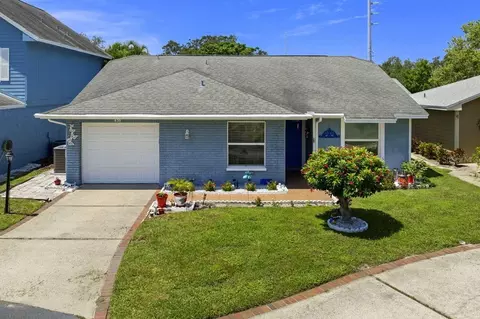 830 Franklin Cir, Palm Harbor, FL 34683
