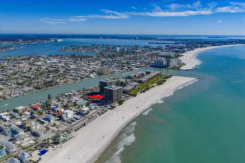 7650 Bayshore Dr #406, Treasure Island, FL 33706