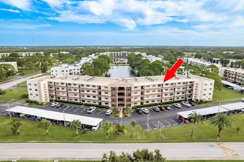 7975 58th Ave N #409, Saint Petersburg, FL 33709
