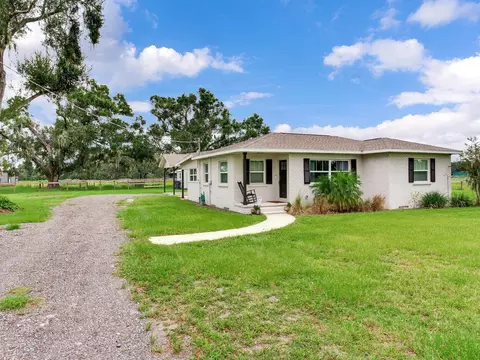 4402 Mcgee Rd, Plant City, FL 33565
