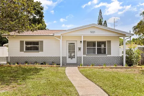 5221 4th Ave N, Saint Petersburg, FL 33710